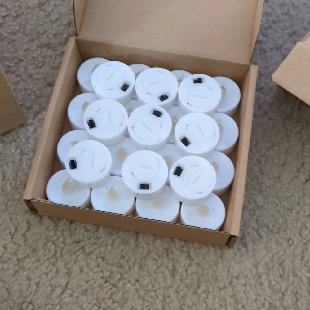 Set of 100 tea lights